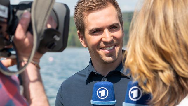 Bild: SWR/Patricia Neligan Jessy Wellmer interviewt Philipp Lahm