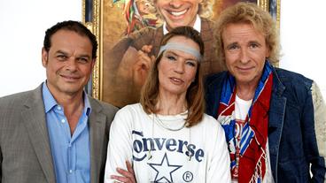 Bild: ARD/Nadja Hannaske Thomas Gottschalk mit Vera von Lehndorf und Dr. Roberto Spierer