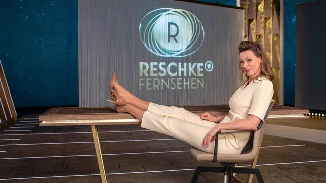 Bild: NDR/Thorsten Jander Anja Reschke präsentiert im Ersten „Reschke Fernsehen“