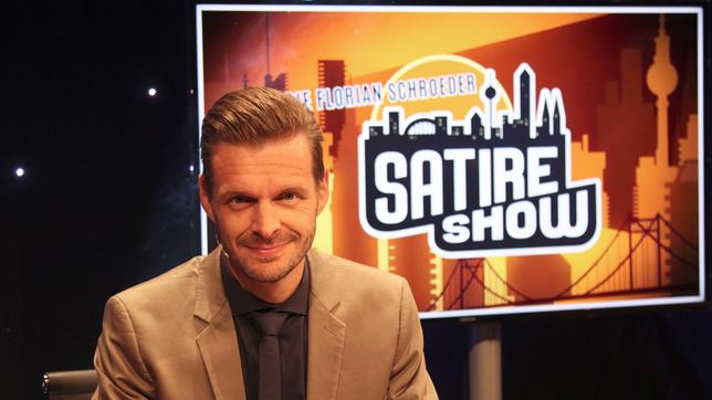 Bild: HR/Hartmut Hoefer Gastgeber Florian Schroeder.