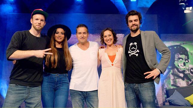 Bild: rbb/Thomas Ernst Von links nach rechts: Quichotte, Enissa Amani, Dieter Nuhr, die Prenzlschwäbin, David Werker