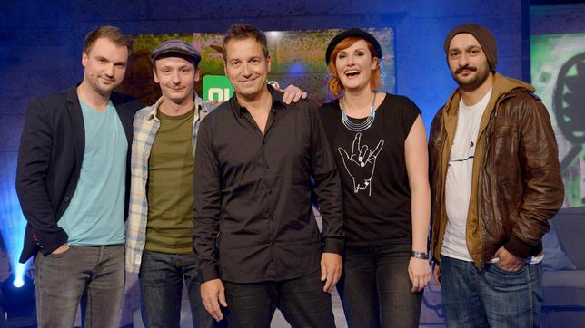 Bild: rbb/Thomas Ernst v.li. Christopher Köhler,Stefan Danziger, Dieter Nuhr,Lena Liebkind, Sualiman Masomi