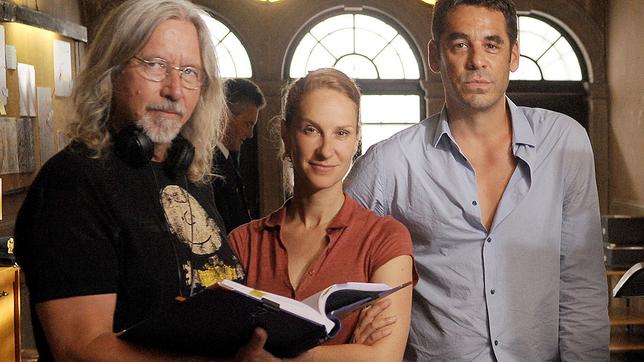 Bild: ARD Degeto/Aki Pfeiffer Regisseur Thorsten Näter, Chiara Schoras und Tobias Oertel (v.l.n.r.)
