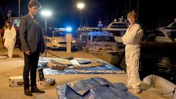 Ein Schock für Emil (Lenn Kudrjawizki) und Pathologin Brigitta Stevic (Sarah Bauerett): bei einer Bombenexplosion   auf der Yacht von Lado wird Branka getötet.