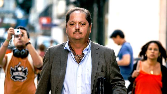 Bild: ARD Degeto/Armando Claro Der frühere Oberstaatsanwalt Eduardo (Jürgen Tarrach) ist ein Spezialist für hoffnungslose Fälle