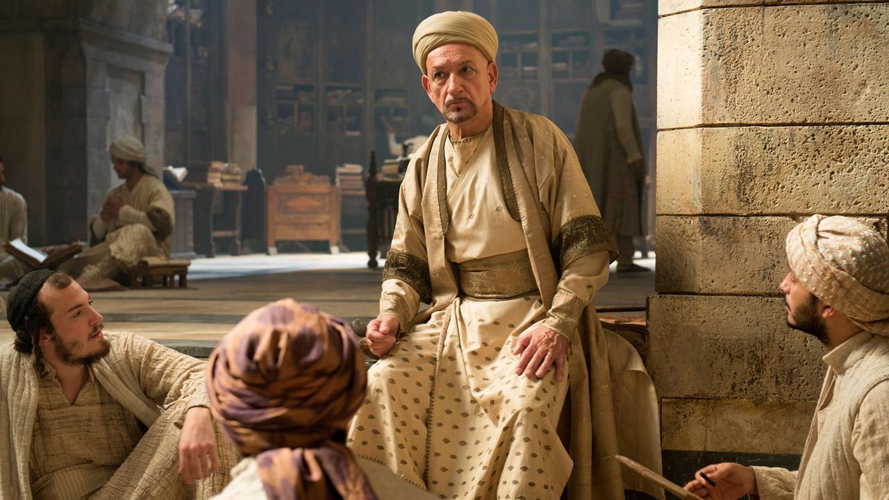 Der Medicus: Der große Gelehrte Ibn Sina (Ben Kingsley) unterrichtet seine Schüler.