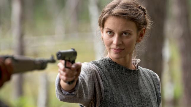Bild: NDR/Dreamtool Entertainment Partisanin in den polnischen Sümpfen: Wanda (Malgorzata Mikolajczak).