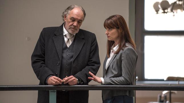 Bild: ARD Degeto/Nicolay Gutscher Thomas Borchert (Christian Kohlund) und Dominique Kuster (Ina Paule Klink)