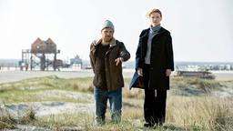 Kommissarin Ria Larsen (Karoline Schuch) jagt mit ihrem Kollegen Brandt (Christoph Letkowski) einen Ritualmörder.