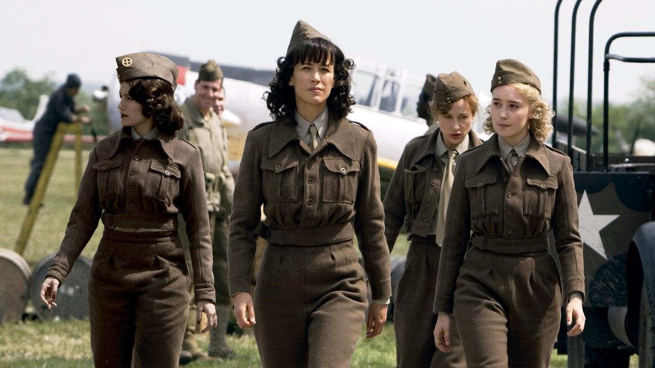 Louise Desfontaines (Sophie Marceau), Jeanne Faussier (Julie Depardieu), Maria Luzzato (Maya Sans) und Suzy Desprez (Marie Gillain) 