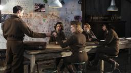 Pierre (Julien Boisselier), Louise Desfontaines (Sophie Marceau), Jeanne Faussier (Julie Depardieu), Maria Luzzato (Maya Sansa) und Suzy Desprez (Marie Gillain) 
