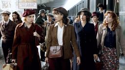 Louise Desfontaines (Sophie Marceau), Jeanne Faussier (Julie Depardieu), Maria Luzzato (Maya Sansa), und Suzy Desprez (Marie Gillain) 