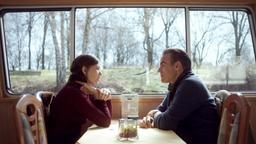Leslie (Virginia Kull) hat sich wieder bei Arndt (Sebastian Blomber) gemeldet. Mit Hintergedanken?