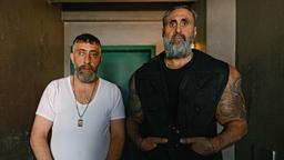 Die Kurden (Kida Khodr Ramadan, li. und Issa Alaaeddine) haben im Knast das Sagen.