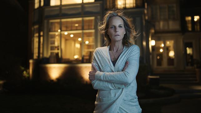 Bild: ARD Degeto/capelight picturescapelight pictures Jackie (Helen Hunt) bedauert ihren Fehler.