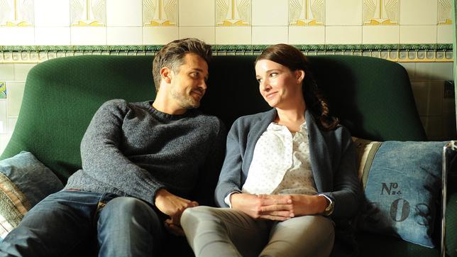 Bild: ARD Degeto/Kerstin Stelter Alexandra und Kommissar Donald Becker