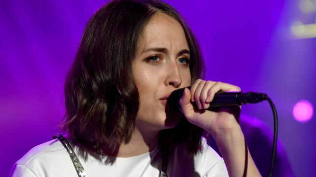 Bild: SWR/Uwe Riehm Alice Mertons prägnante Stimme begeisterte das New Pop-Publikum bereits beim Festival 2017. Aus der deutschen Newcomerin hat sich eine etablierte Künstlerin entwickelt, die zu den Top-Acts der SWR3 Veranstaltung zählt.