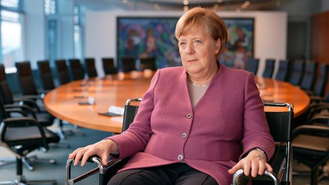 Angela Merkel beim Interview im Bundeskanzleramt