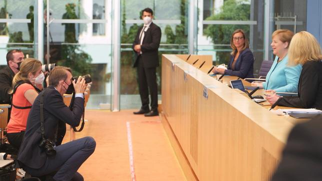 Bild: MDR/BROADVIEW TV Angela Merkels letzte Sommer-Pressekonferenz 2021