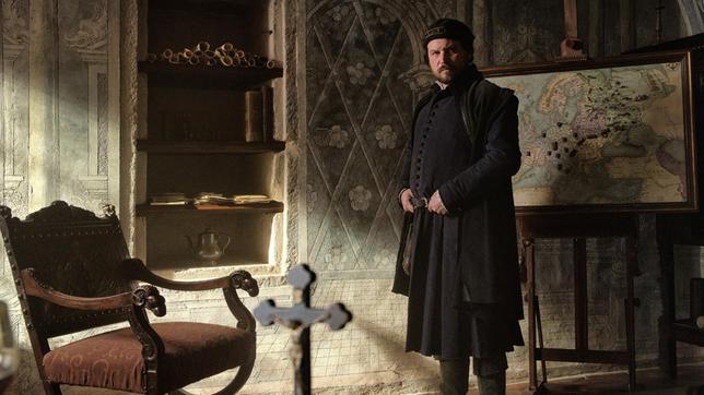 Bild: ARD Degeto/Ziegler Film Anton Eberding (Sascha Alexander Geršak) ist der engste Vertraute und die rechte Hand von Jakob Fugger. Gemeinsam mit Fugger befreit er den zum Tode verurteilten Richard, der das Unrecht an seiner Mutter sühnen wollte und Institoris mit einem Messer attackiert hat.