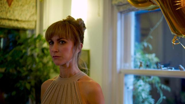 Bild: ARD Degeto Auf Leah (Katherine Kelly) kommt neues Unheil zu.
