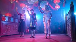 Bei den Freundinnen Maria (Uschi Glas, li.), Kiki (Hannelore Elsner) und Helga (Jutta Speidel) flammt der Jugendtraum von einem gemeinsamen Tanzcafé wieder auf.