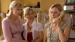 Susanne, Anja und Regina erhalten schlechte Nachrichten übers Telefon. 