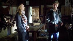 Bjarne Vinter (Timur Bartels) und Rieke Moeller (Dagmar Leesch)