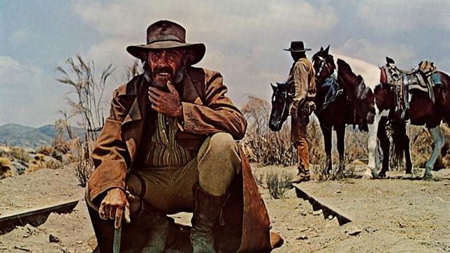 Bild: ARD Degeto/Paramount Pictures Cheyenne (Jason Robards) möchte sich eine Bluttat nicht in die Schuhe schieben lassen.