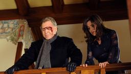 Clara (Natalia Avelon) und Wendelin (Fritz Wepper) 
