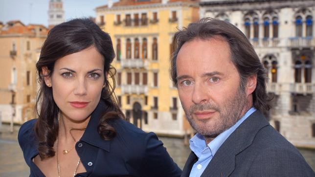 Bild: ARD Degeto/Martin Menke Commissario Brunetti (Uwe Kockisch) und Franca Capari (Bettina Zimmermann)
