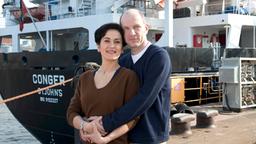 Das Ehepaar Hanna (Marie-Lou Sellem) und Martin Jens (Götz Schubert) ist gemeinsam bei einer Hamburger Werft beschäftigt.