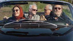 Das Gewinnerlos: Sylva (Angela Winkler), Heinrich (Peter Franke), Edward (Dietrich Mattausch) und Georg (Matthias Habich) machen eine Spritztour.