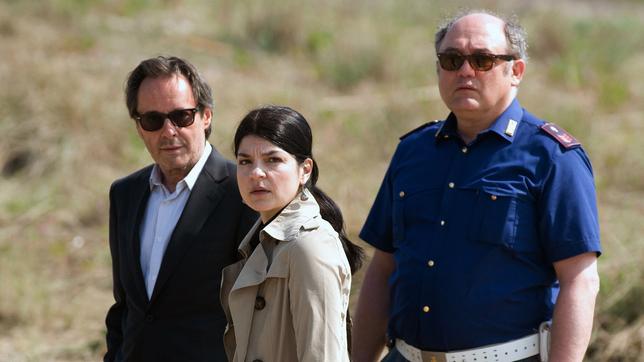 Bild: ARD/Nicolas Maack Commissario Brunetti, Rani Vega und Sergente Vianello
