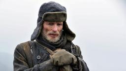 Der amerikanische Ingenieur Mr. Smith (Ed Harris) war jahrelang in einem russischen Gulag inhaftiert.