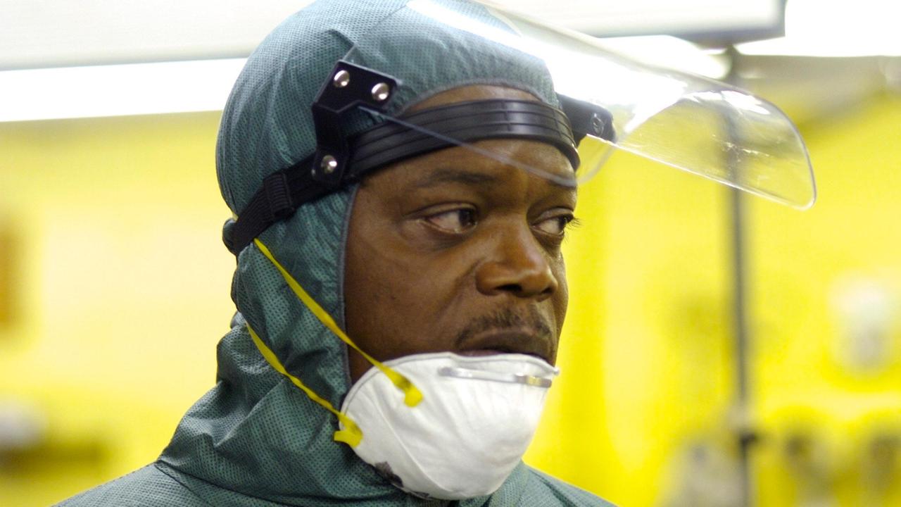 Der Ex-Cop Tom Cutler (Samuel L. Jackson) arbeitet als Tatort-Reiniger.