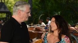Der Geschäftsmann Georg Körner (Sky du Mont) findet in der humorvollen Maria (Christine Neubauer) eine perfekte Hochzeitsplanerin.