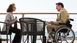Der hochrangige Geheimdienst-Beamte Stephan (Tom Wilkinson) und seine Exfrau Rachel (Helen Mirren) werden von der Vergangenheit eingeholt.