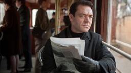 Der junge Mossad-Agent Stephan Gold (Marton Csokas) beim Einsatz in Ost-Berlin.