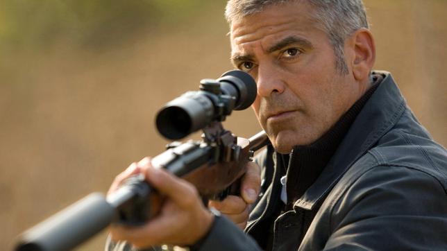 Bild: ARD Degeto/Focus Features Der Profikiller Jack (George Clooney) ist ein Meister seines Fachs.