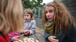 MANKELLS WALLANDER: Die Kindergärtnerin Rebecka Odelman (Josefin Iziamo) hat etwas zu verbergen.
