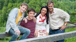 Johanna und Daniel mit Max und Bastian