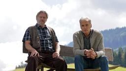 Die Zeit beginnt die Wunden von Lorenz (Max Herbrechter, li.) und Sebastian (Walter Sittler) zu heilen