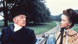 DER KLEINE LORD: Earl of Dorincourt (Alec Guiness) und Mrs. Errol (Connie Booth)