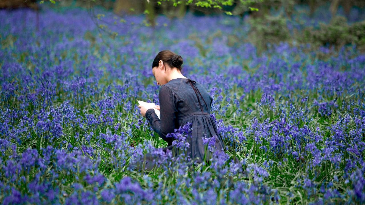 Ein Brief ihres Geliebten versetzt Fanny Brawne (Abbie Cornish) in eine ganz andere Welt.