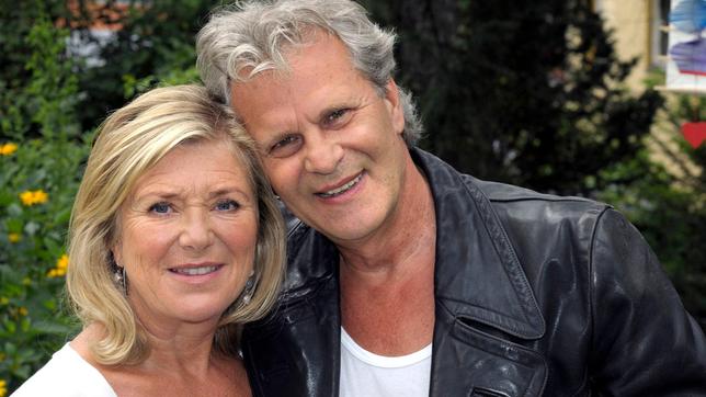 Bild: ARD Degeto/Katrin Knoke Ein echtes Traumpaar: Charlotte (Jutta Speidel) und Peter (Peter Sattmann).