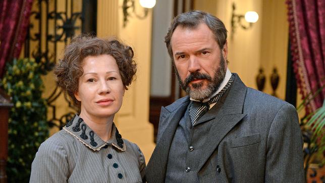 Bild: ARD Degeto/Monafilm/Oliver Roth Bertha von Suttner und Alfred Nobel