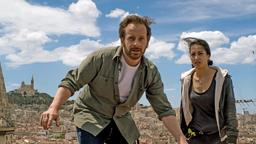 Familienvater Bruno Bassmann (Fabian Busch) sucht mit Hilfe von Taxifahrerin Aliya (Sabrina Amali) nach seiner Frau.