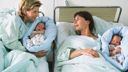 Franziska (Susanne Uhlen, li.) und ihre beste Freundin Marie (Dana Vavrova) haben von ein und dem selben Mann ein Kind bekommen.
