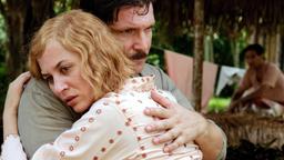 Hans Jakob (Francis Fulton-Smith) bangt um seine depressive Frau Friedel (Julia Thurnau).